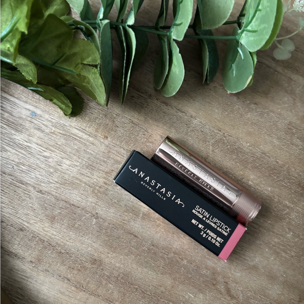 Anastasia Beverly Hills Satin Lipstick
